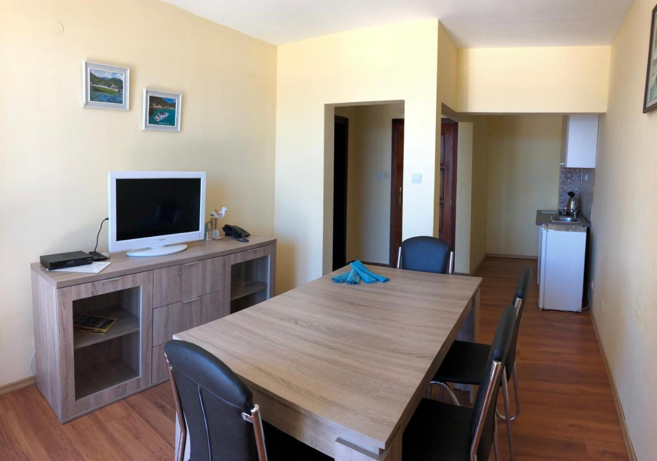Family Hotel Littoral Sosopol Exterior foto