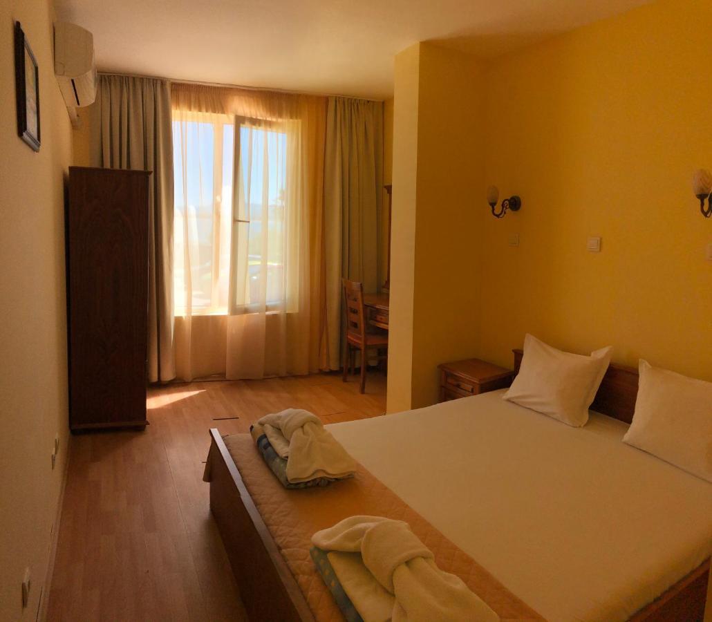 Family Hotel Littoral Sosopol Exterior foto