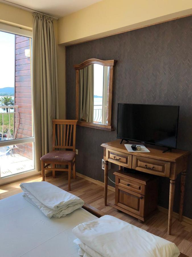 Family Hotel Littoral Sosopol Exterior foto